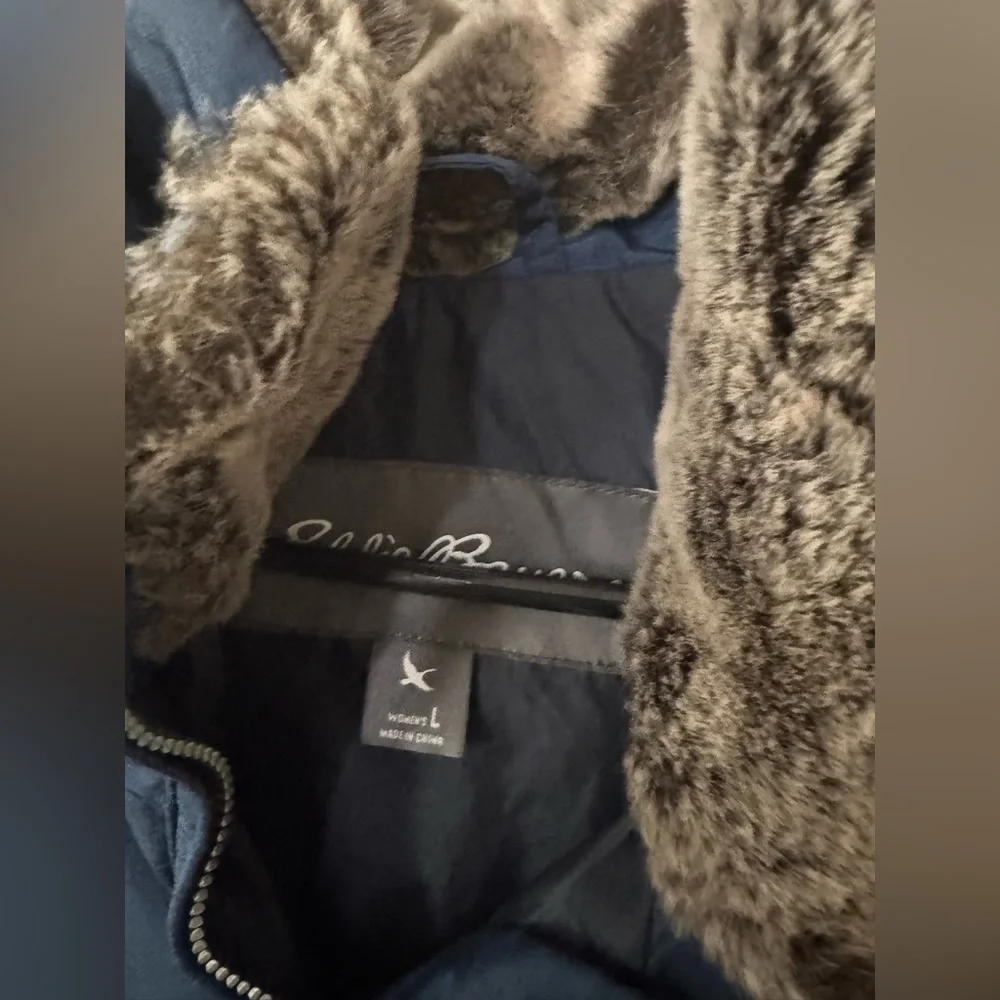 Eddie Bauer Women’s Large Blue Down Puffer Jacket Faux Fur Hood Winter Coat